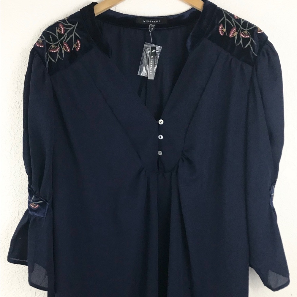 Miss Lili Women's Top 3XL Floral Bell Sleeve